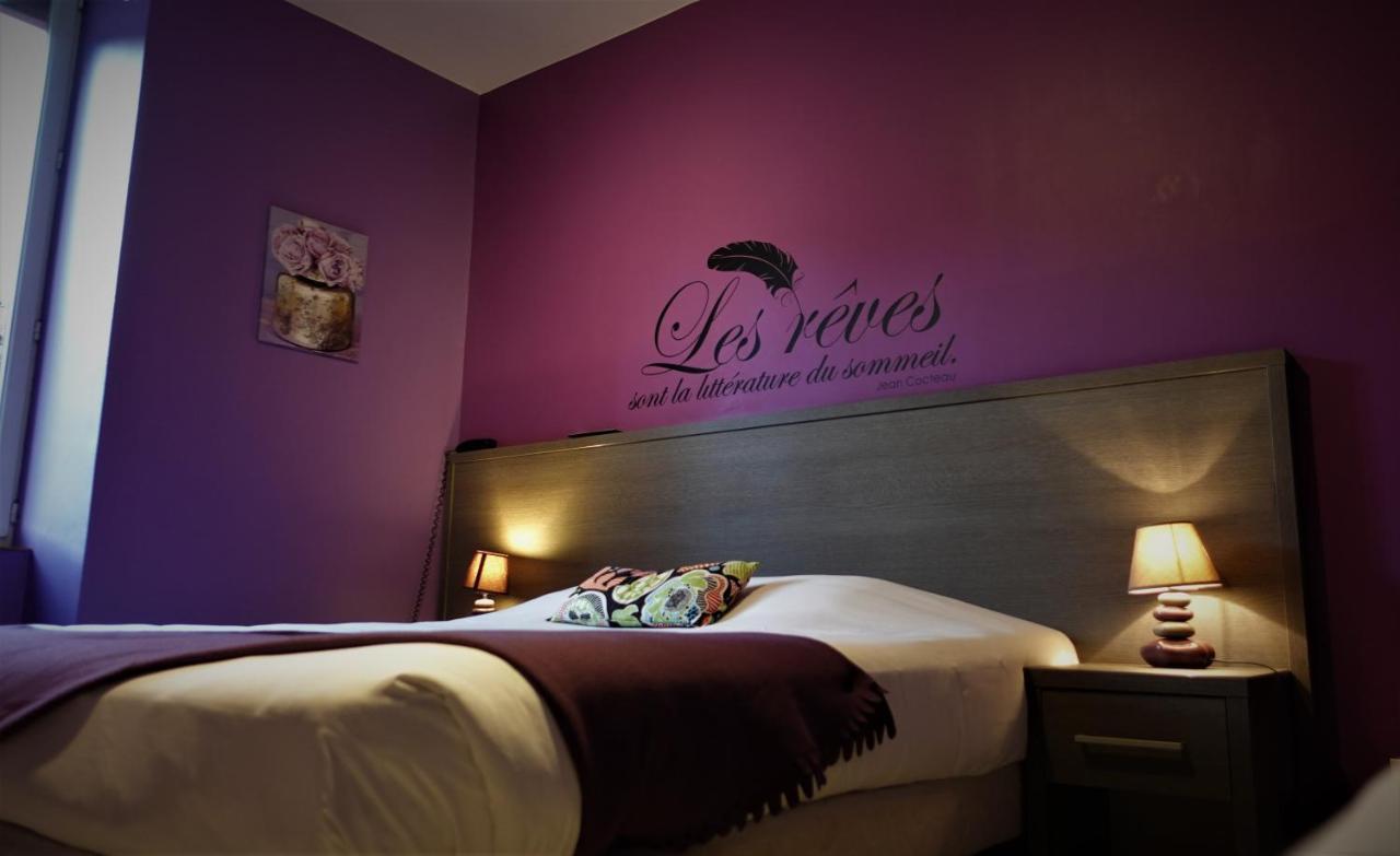 Hotel-Restaurant Des Voyageurs Le Cheylard ภายนอก รูปภาพ